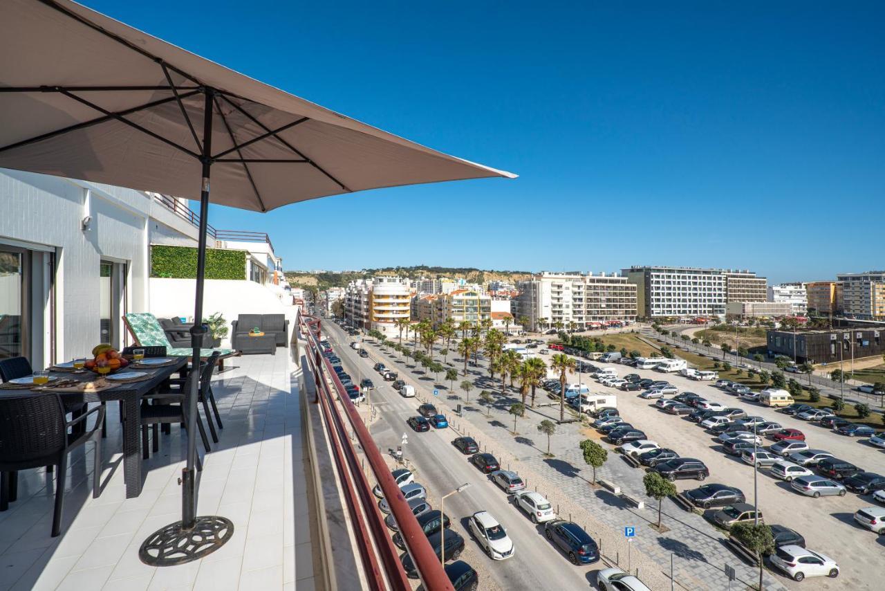 Costa Beach Apartment By The Portuguese Butler コスタ・ダ・カパリカ エクステリア 写真